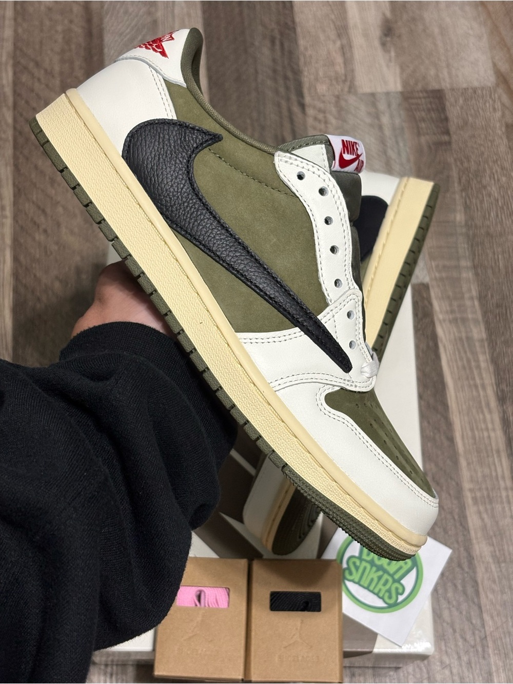 Jordan 1 low × Travis Scott Medium Olive